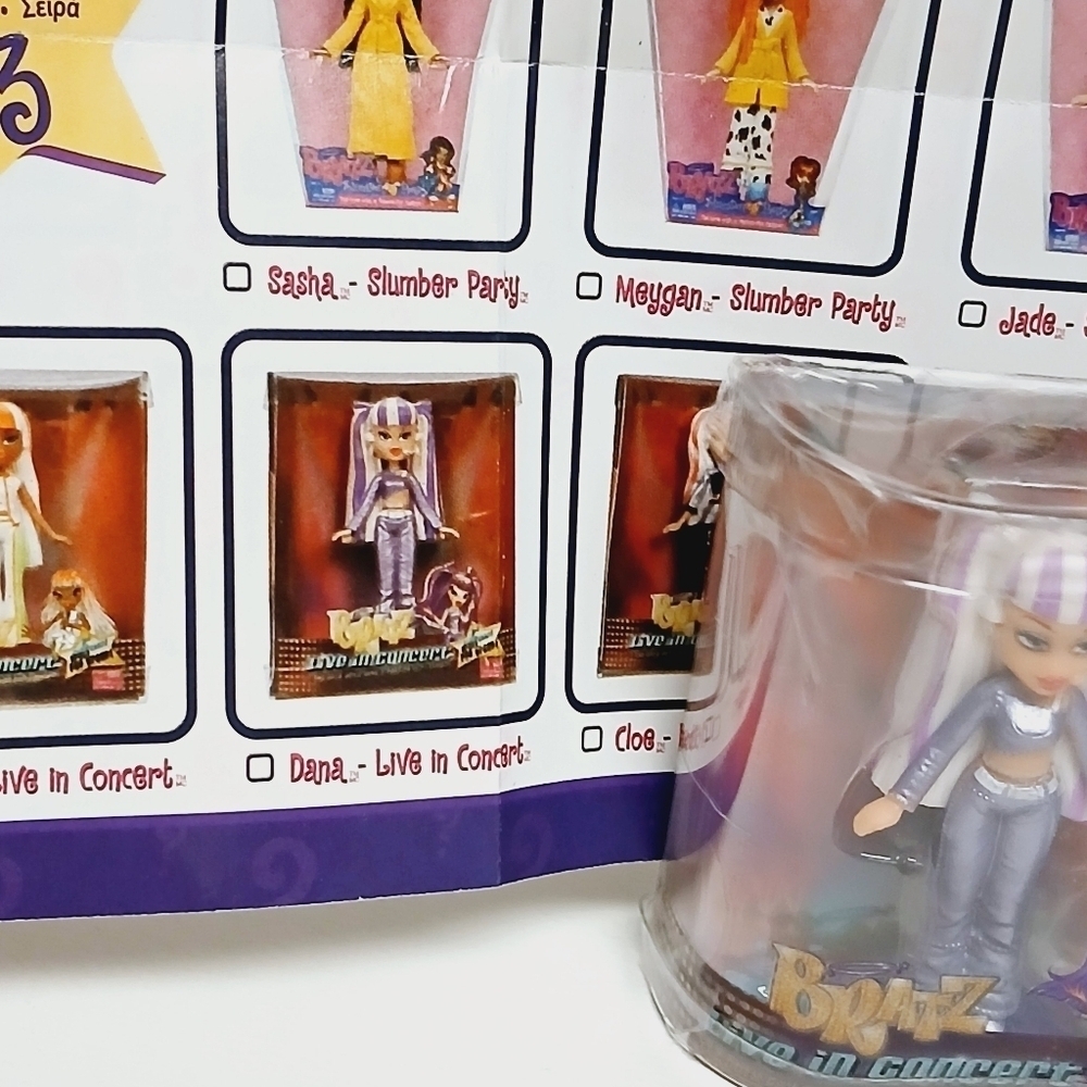 Mini Bratz Series 3 Live In Concert Dana - Picture 6 of 6